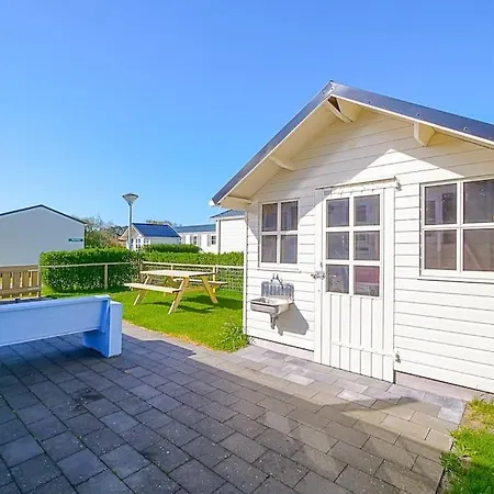 Luttikduin Nr 07 - Aan Zee *