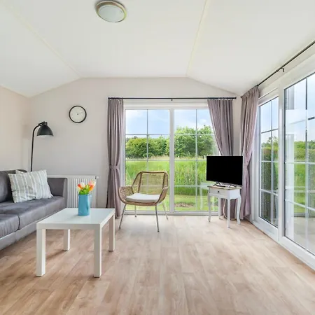 Luttikduin Nr 07 - Aan Zee Callantsoog